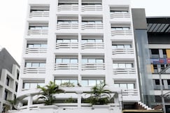 Hotel Foliage, Mundra