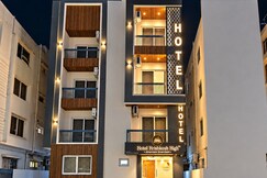 Hotel Hrishikesh High 2.0 Tapovan, Rishikesh