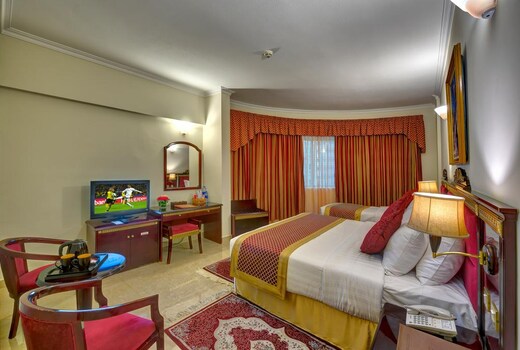Comfort Inn Deira Dubai 2 8 4 2 Hotel Price Address Reviews