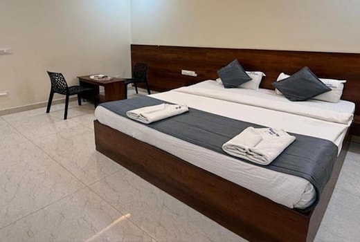 FabHotel Asian Heights