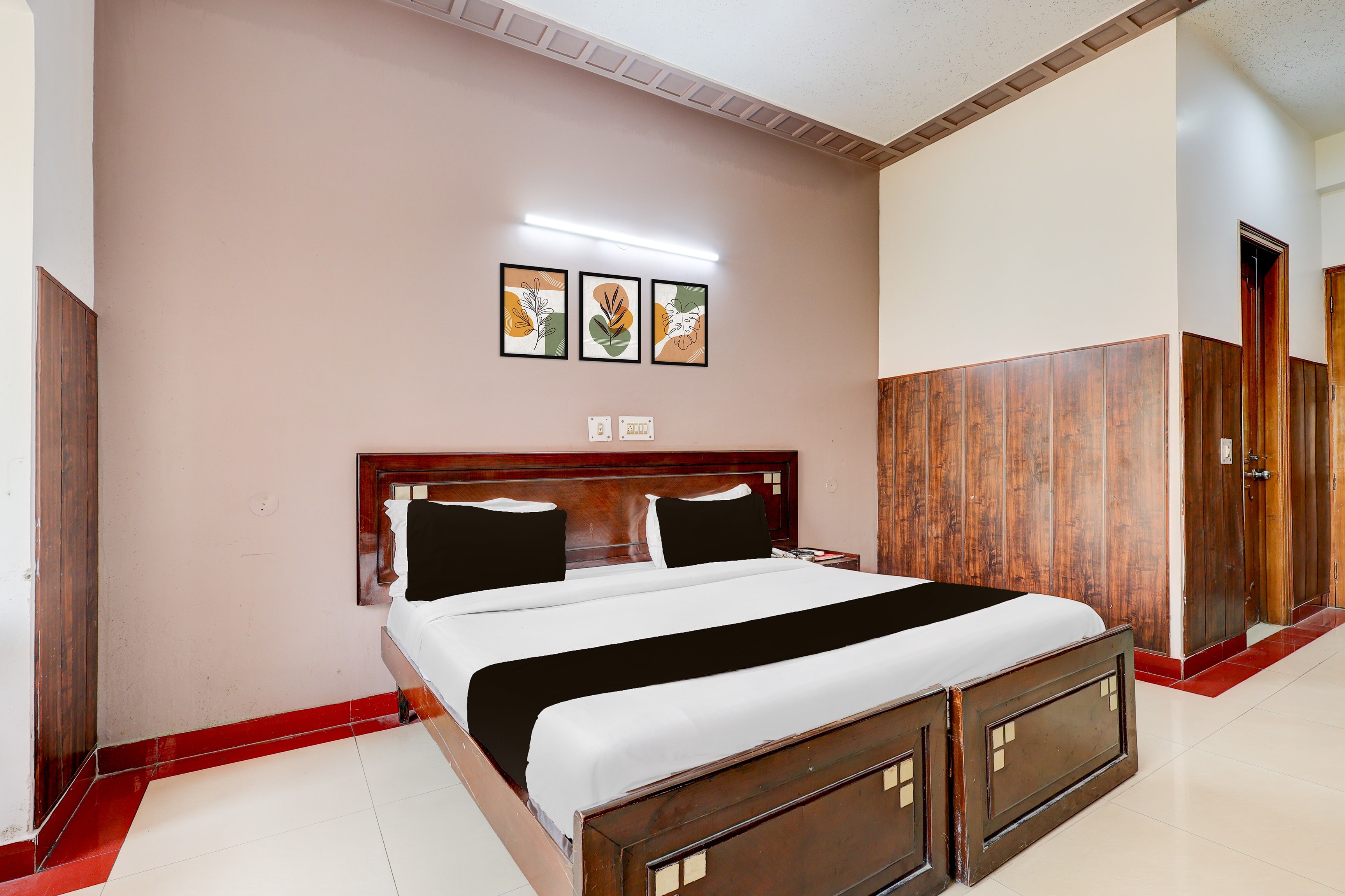 Hotel O Sagar Hotel - Tap to explore photos