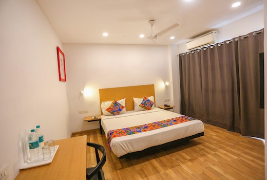 FabHotel Moro Paschim Vihar