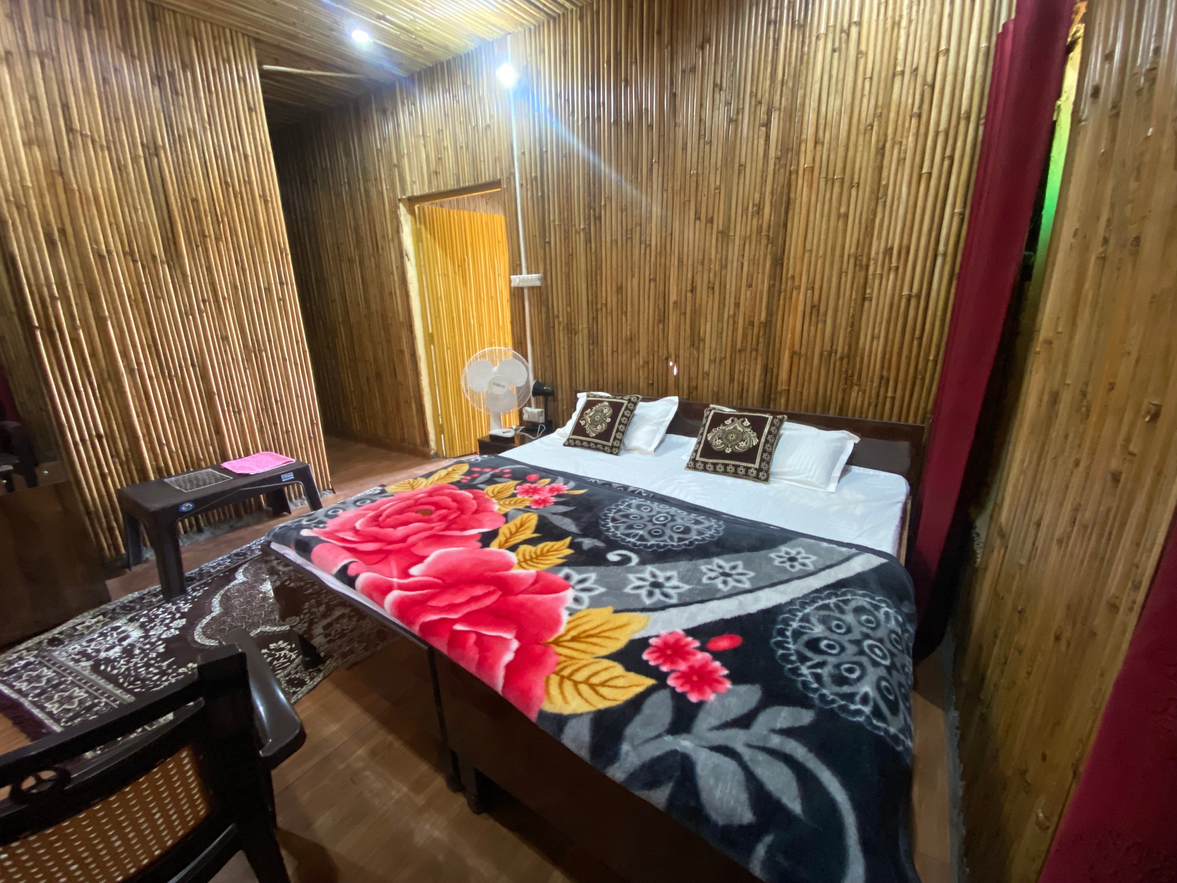 Pahaadi Dhun HomeStay - Tap to explore photos