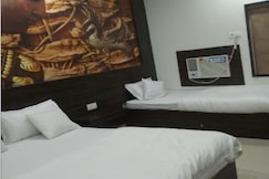 SHYAMA GUEST HOUSE, Govardhan