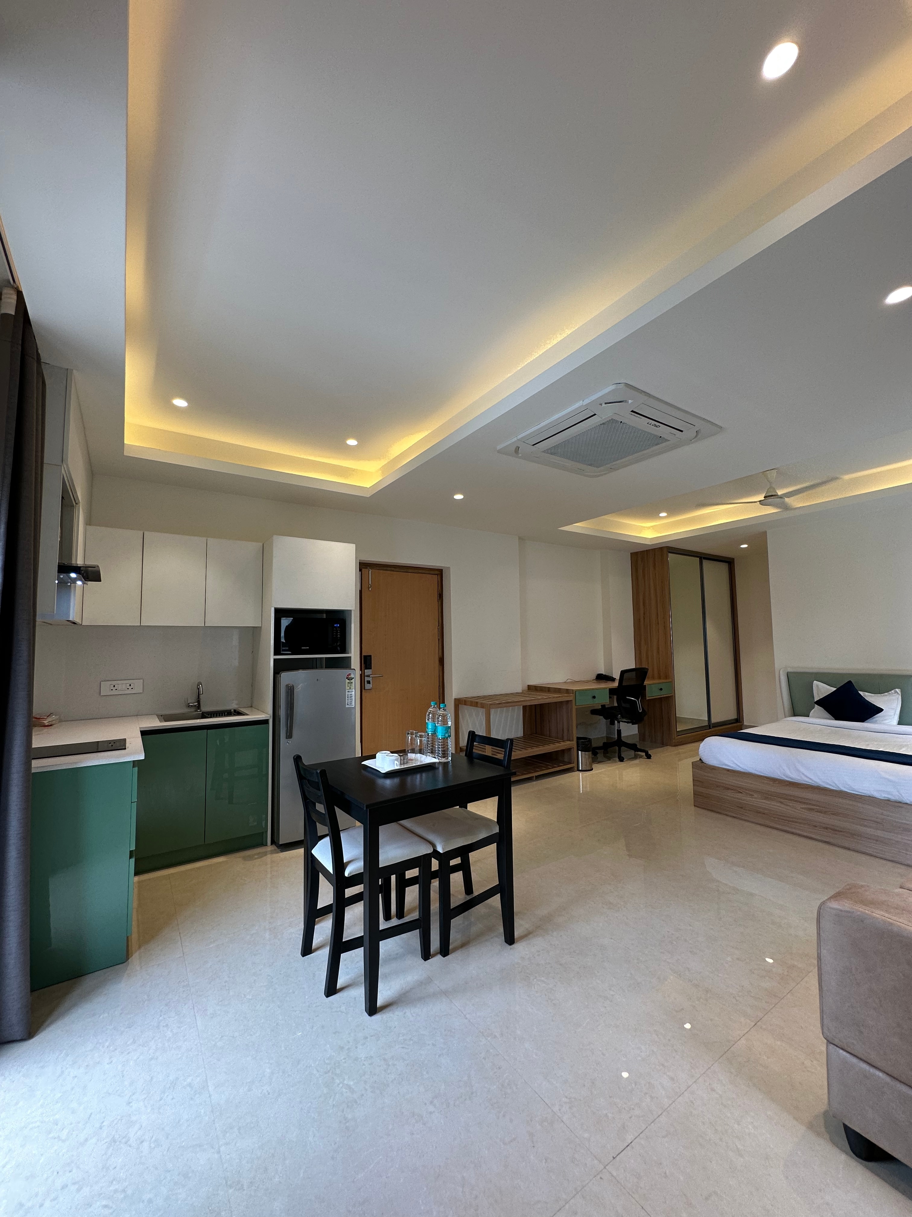 Western Suites Hi-Tech City - Tap to explore photos