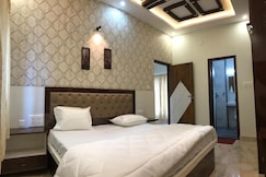 Cascade Villa Spacious 5BHK Luxury Villa, Bangalore