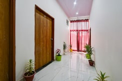 Hotel O Highway Townhall, Faridabad