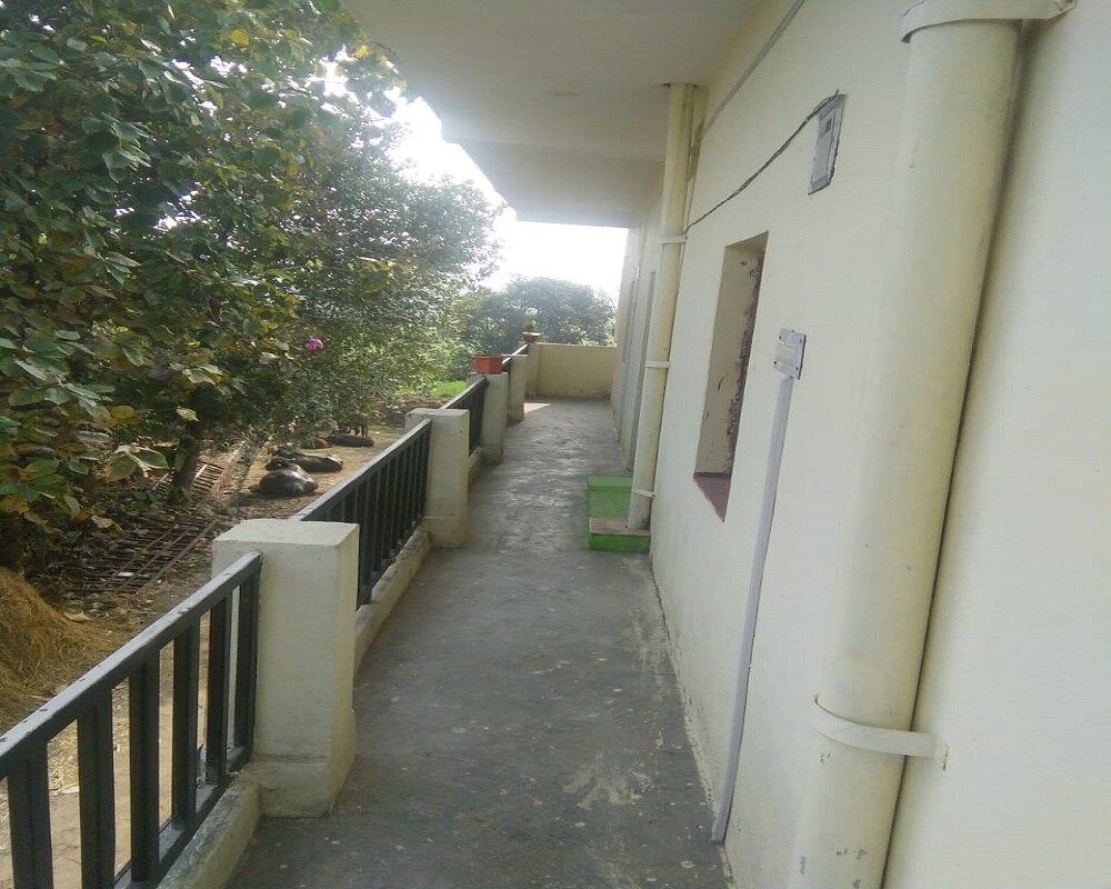 Joshi Guest House - Tap to explore photos