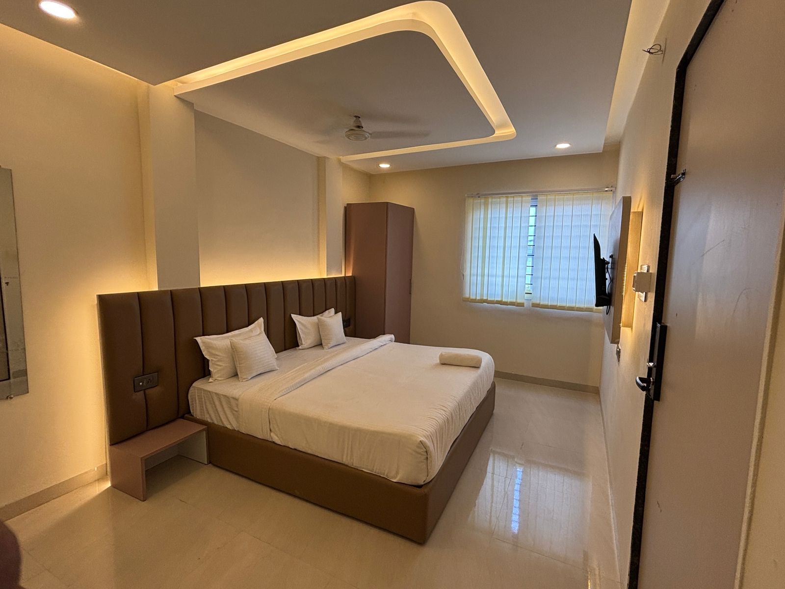 Hotel Vilaasitaa Vijay Nagar - Tap to explore photos