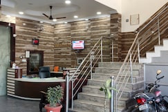 Hotel Gangej, Rudrapur