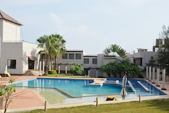Cotton County Club and Resort, Hubli