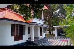 Nature's Nest Homestay  3BHK 1AC Free cancellation, Kayamkulam