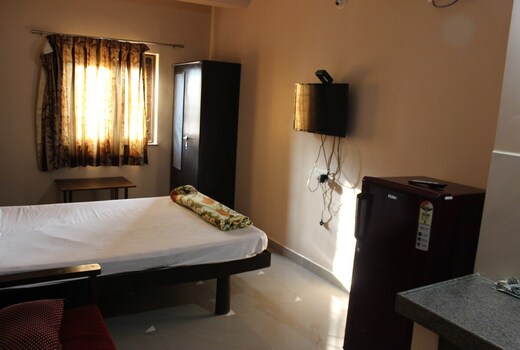 1 BHK Apartment Near Anjuna