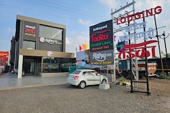 Hotel Happy Stay AC/ Non AC Rooms, Kolhapur