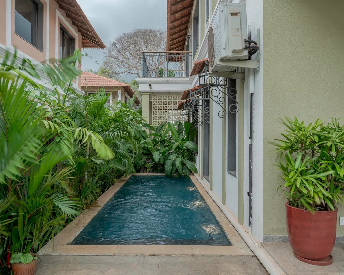 Staymaster Jasper Jungle 4BR Pool Villa Assagao - Tap to explore photos