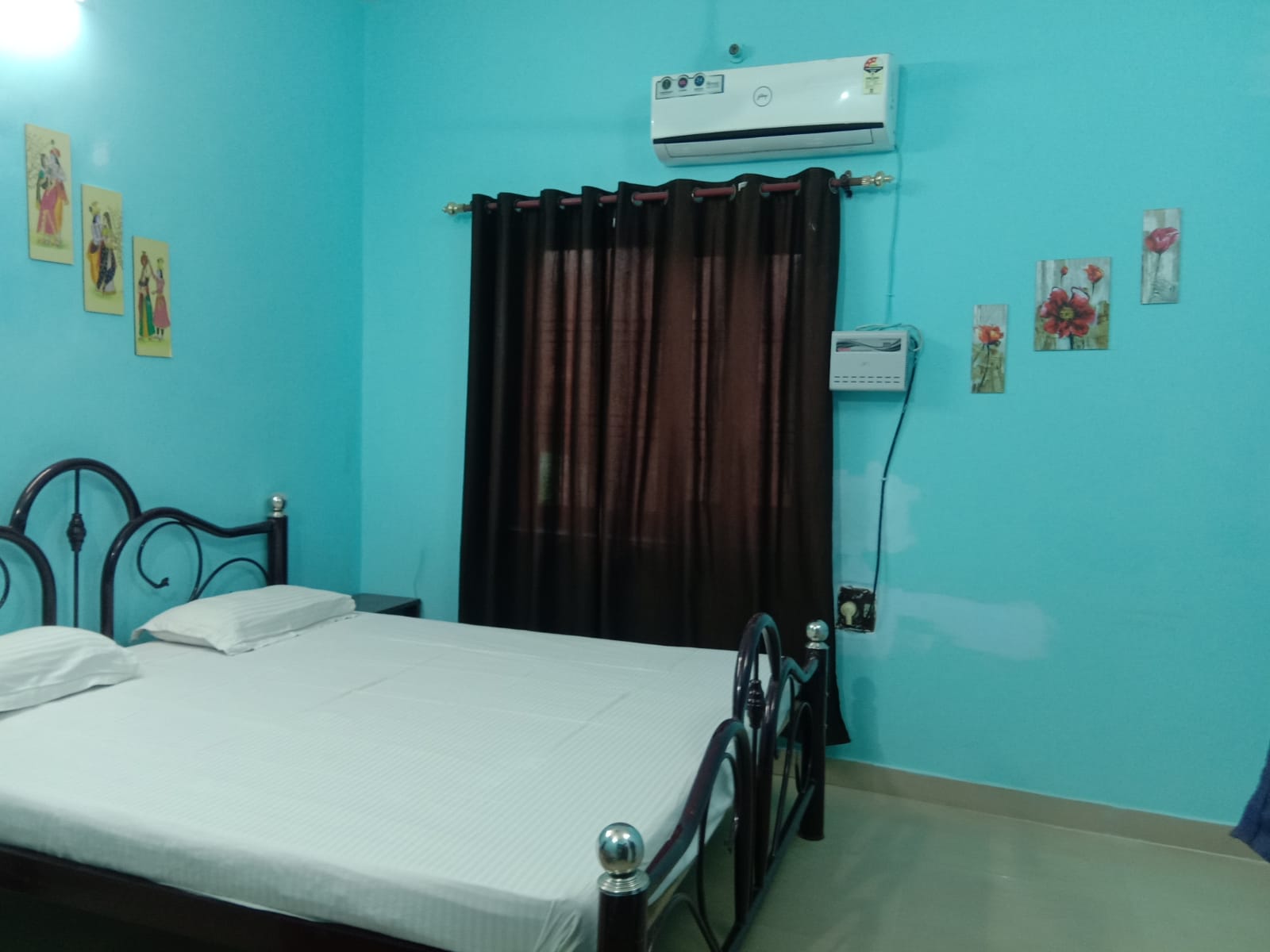 Janardan Guesthouse Lucknow - Tap to explore photos
