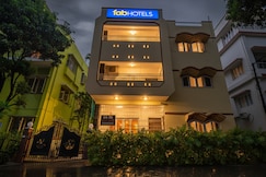 FabExpress Astoria House - Near Central Park, Kolkata