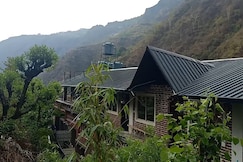 Zeiv Hermitage Resort, Dehradun