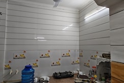 Vrindavan Airbnb, Vrindavan