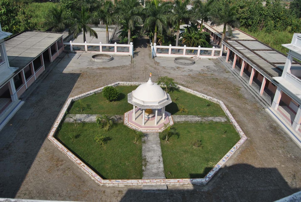 Prince Guest House Kushinagar - Tap to explore photos