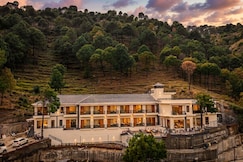 Hotel Ventus Pines, Kasauli