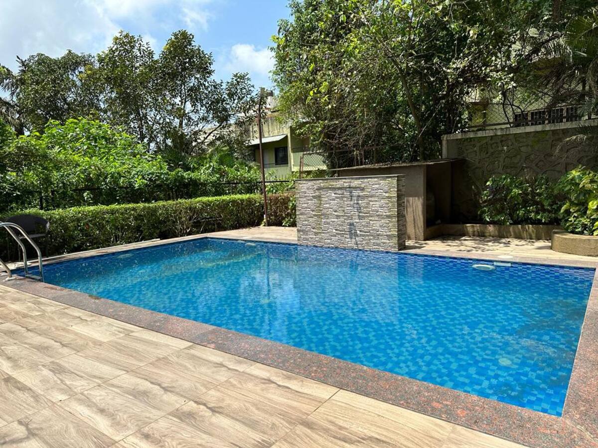 Felicity Stays Twin Towers 5BHK with Pvt Pool - Tap to explore photos