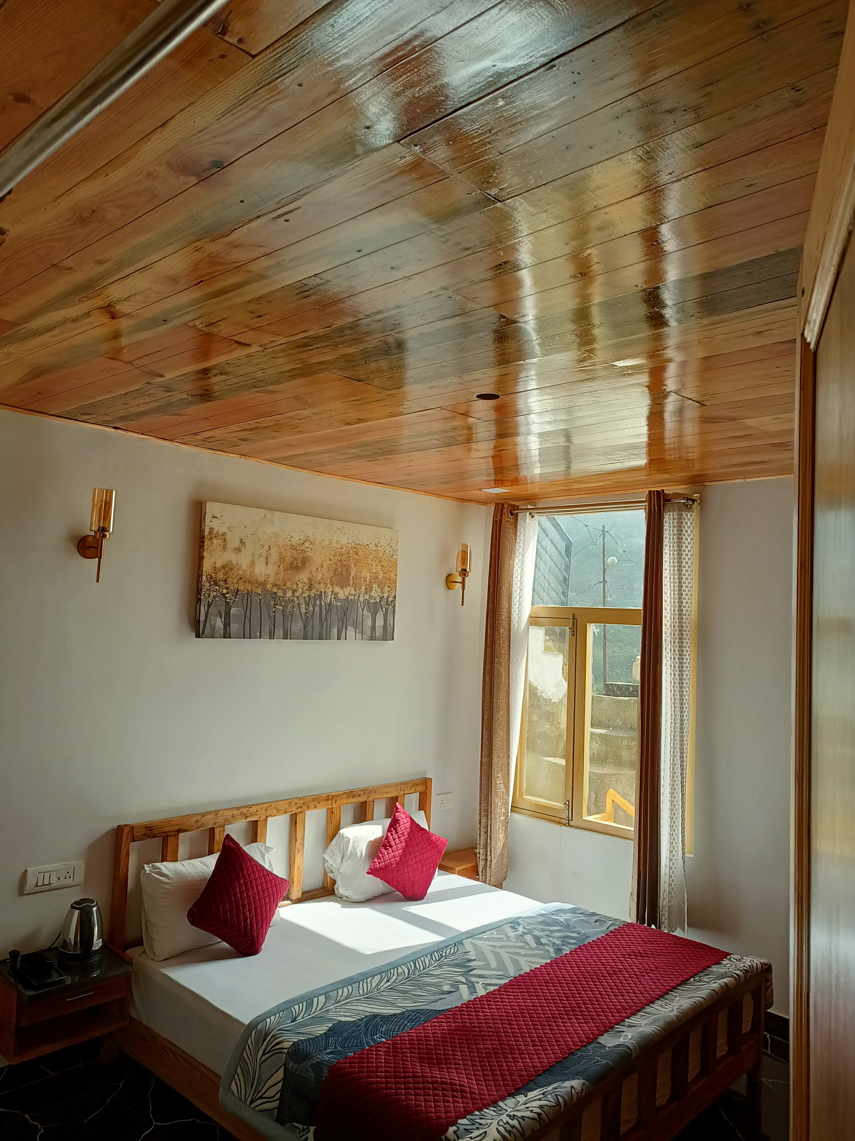 Doon View Cottages - Tap to explore photos