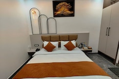 The Golden Way Hotel, Aligarh