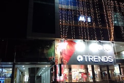 Shreem Residency & Girija Rasoi Resturant, Narsinghpur