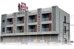 Hotel Amazon, Modasa