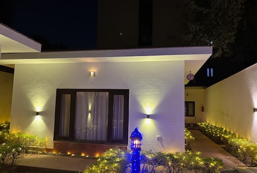 R Cottage Studio Rooms