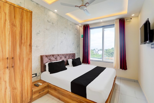 Hotel O Manyam Palace