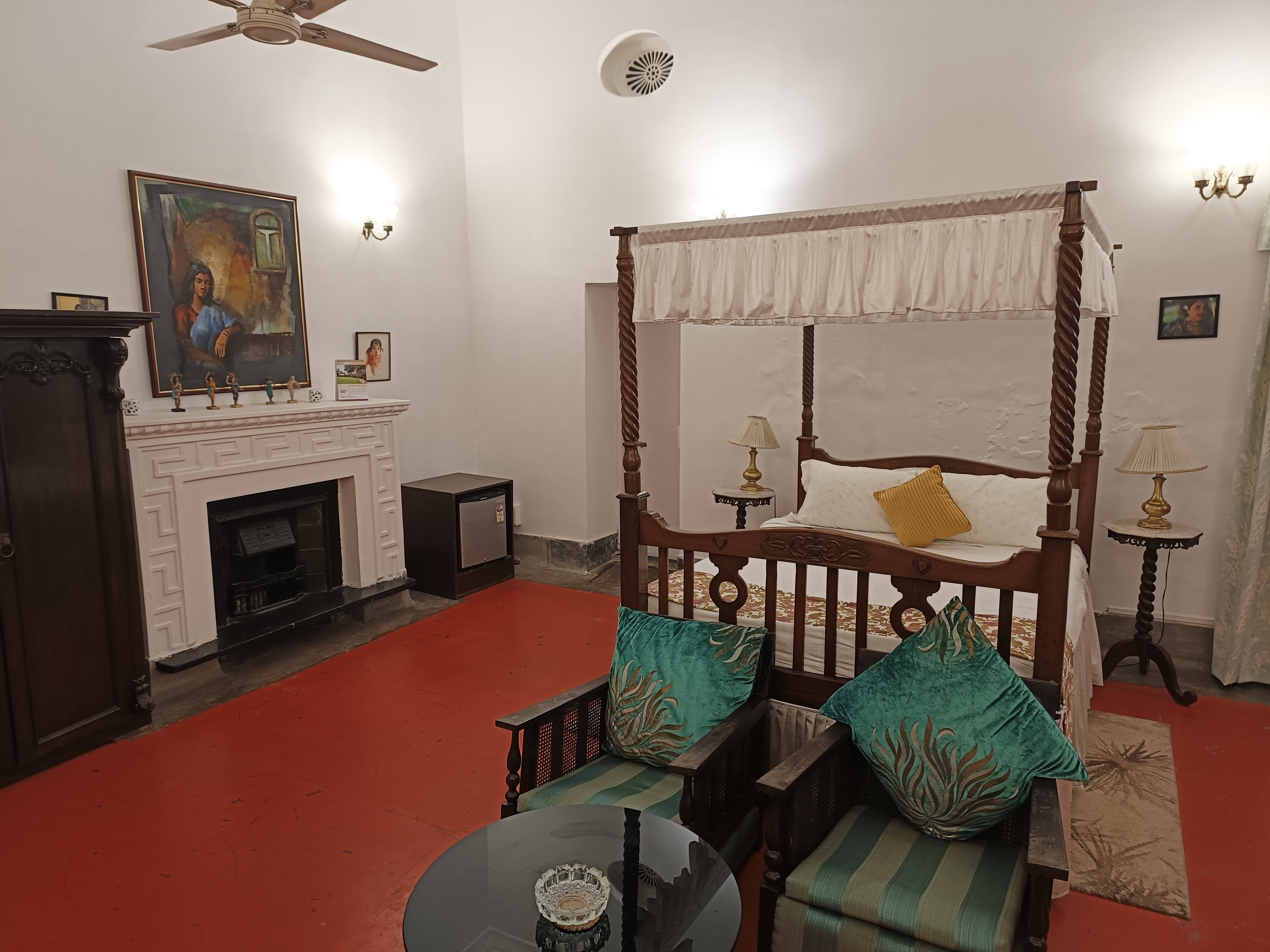 THENGAL MANOR - Tap to explore photos