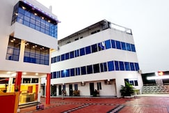 SONIA MAHI INN, Thiruchendur