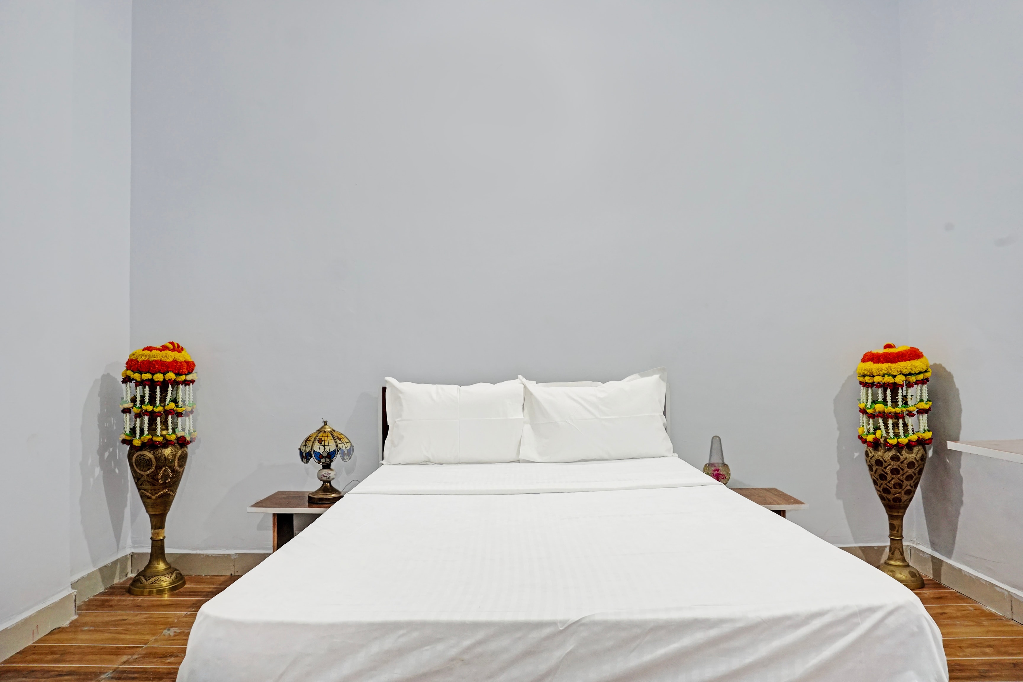 Hotel O Lotus Lodge And Guest House - Tap to explore photos