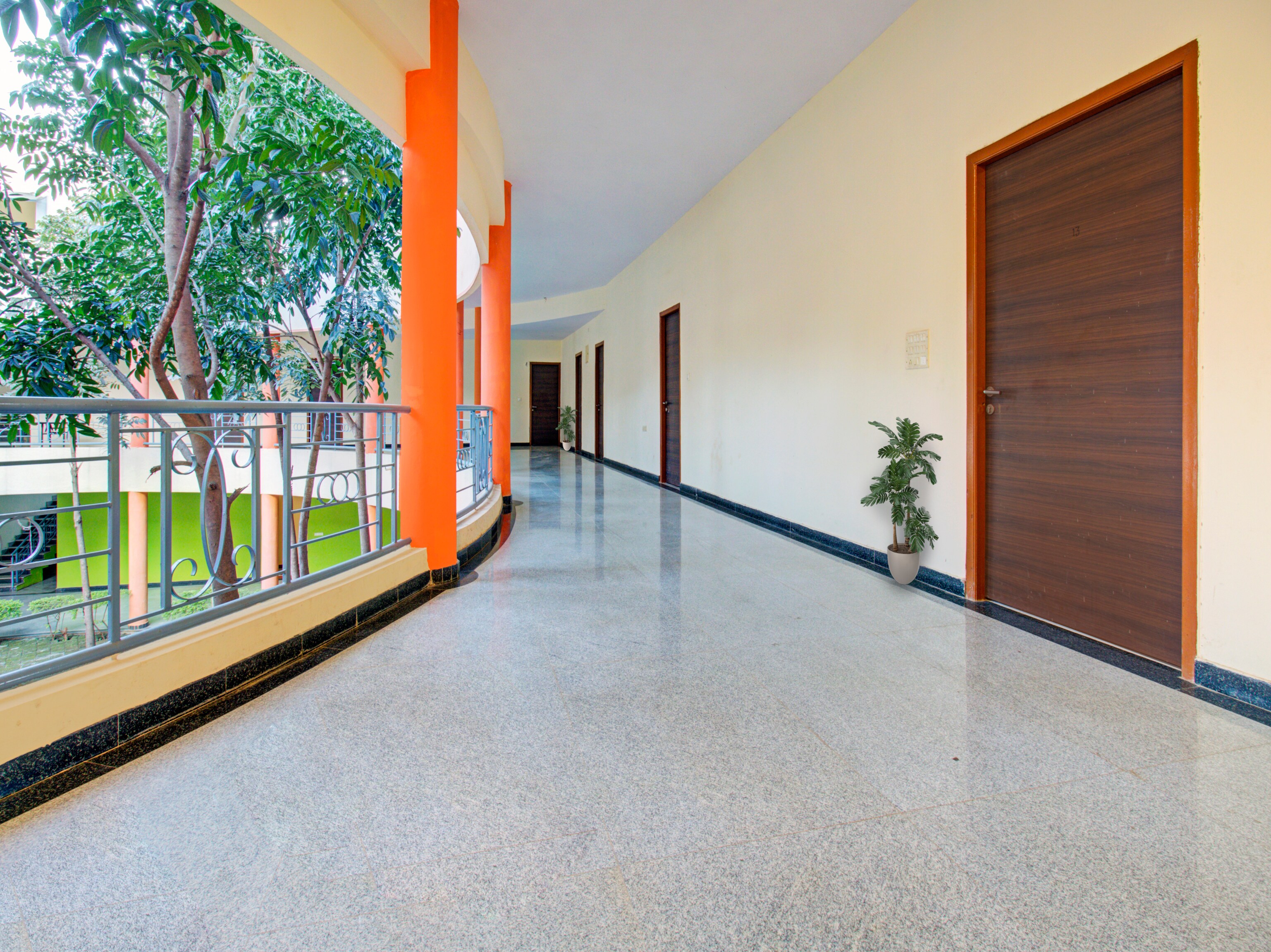 Super Hotel O Hennagara Rd Bommasandara - Tap to explore photos