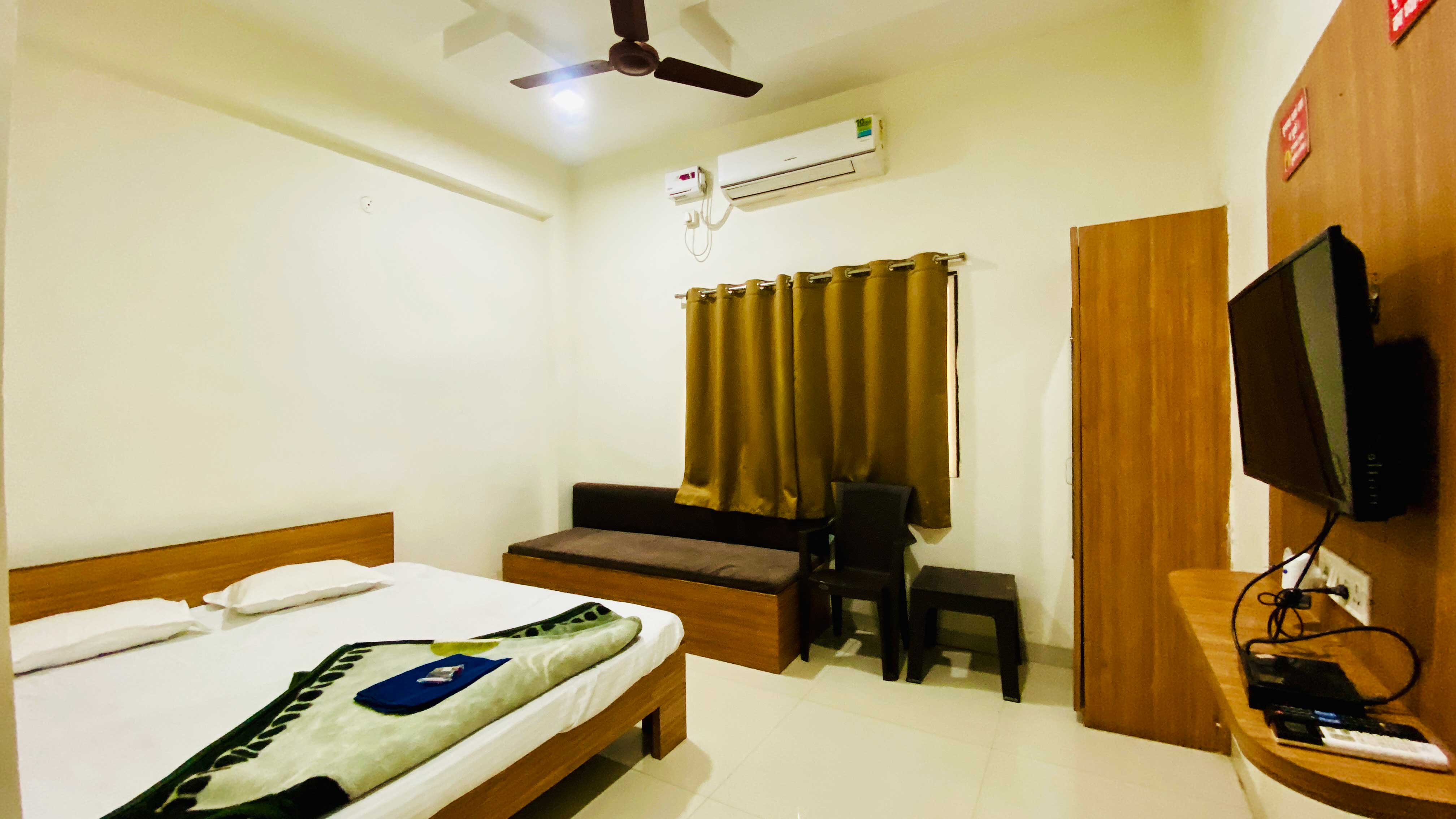 Bhavsar Residency and Garden - Tap to explore photos