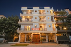 Via Lotus Palace, Delhi