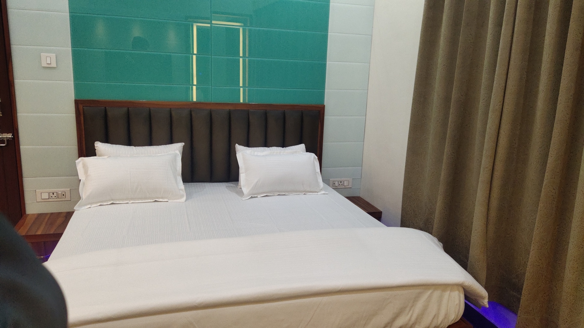 Hotel Kathera Heritage - Tap to explore photos