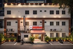 FabHotel Aarav 94, Indore