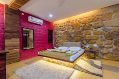 Cherilyn Monta Resort, Rajapur