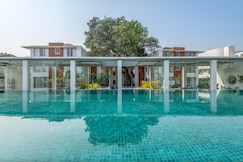 Family Friendly 2BHK with Rooftop Pool in Nerul | Hireavilla, Goa