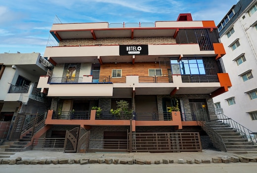 Super Hotel O Diamond Street Bangalore Formerly Sri Sai Guru Comfort