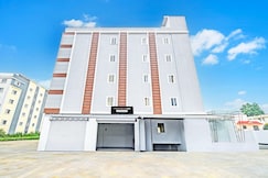 Super Townhouse Oak Kompally, Medchal