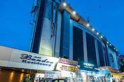 Hotel Bandra Residency, 250 m from Bandra Railway Station, Mumbai