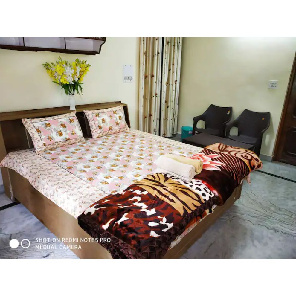 Mannat Holiday Home Stay - Tap to explore photos