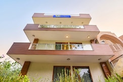 FabHotel The Lalit Vibes - Nr. DLF Phase 2 & MG Road Metro, Gurgaon
