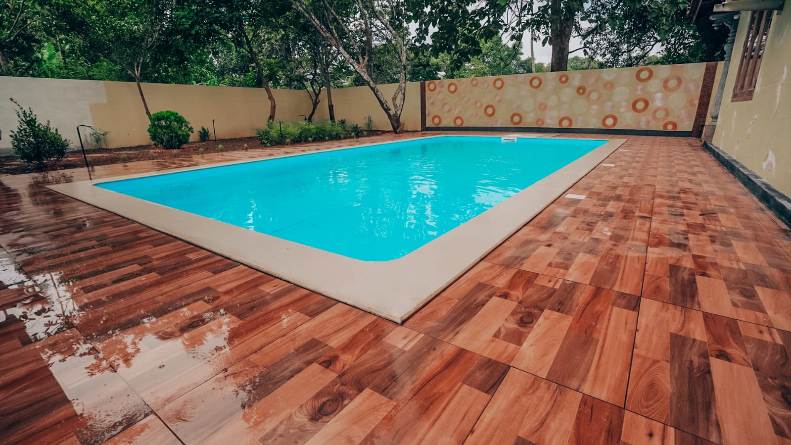 Babu's Luxury Budget Villa - Families only - Tap to explore photos