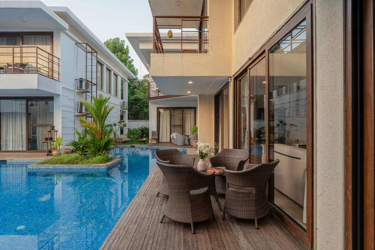Staymaster Aqua Cottage | Huge Pool | Vagator - Tap to explore photos