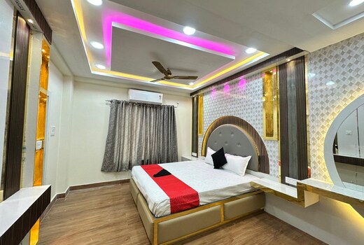 Hotel Runway